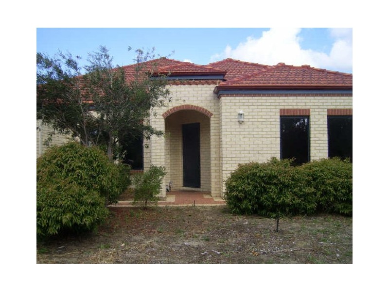 16 Raeburn Crescent, Landsdale WA 6065