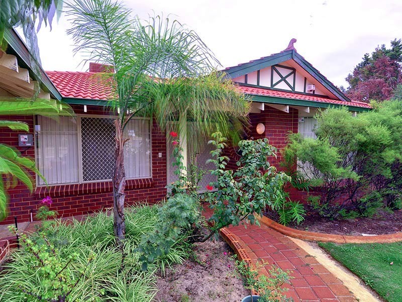 37 Beedelup Close, Ballajura WA 6066