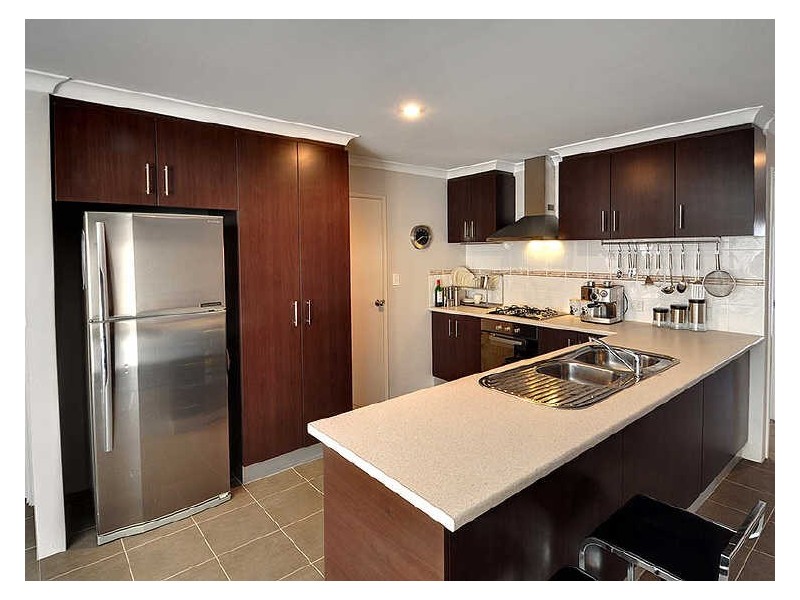 B/18 Rotherfield Road, Westminster WA 6061