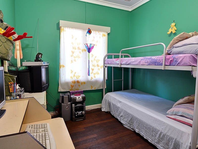 24 Priestly Street, Embleton WA 6062