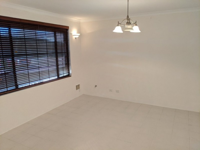 52 Kirkstall Drive, Hocking WA 6065