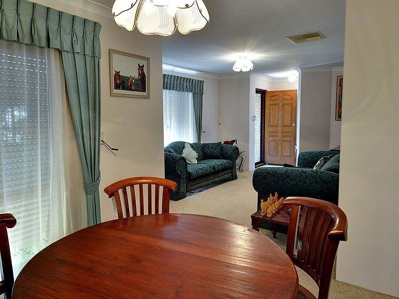 44 Greenfields Circle, Hocking WA 6065