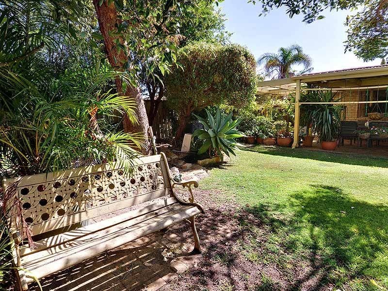 44 Greenfields Circle, Hocking WA 6065