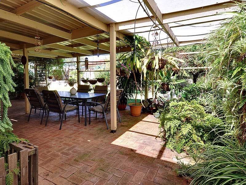 44 Greenfields Circle, Hocking WA 6065