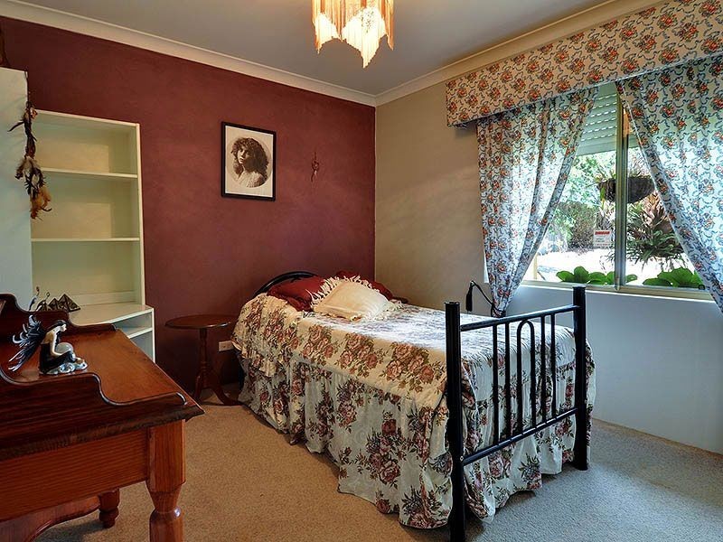 44 Greenfields Circle, Hocking WA 6065