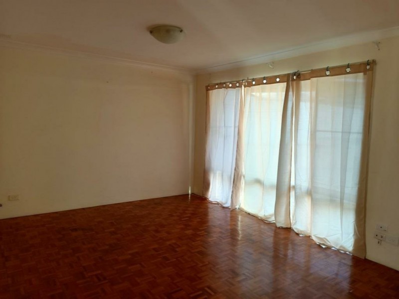 24 Knaphill Heights, Mirrabooka WA 6061