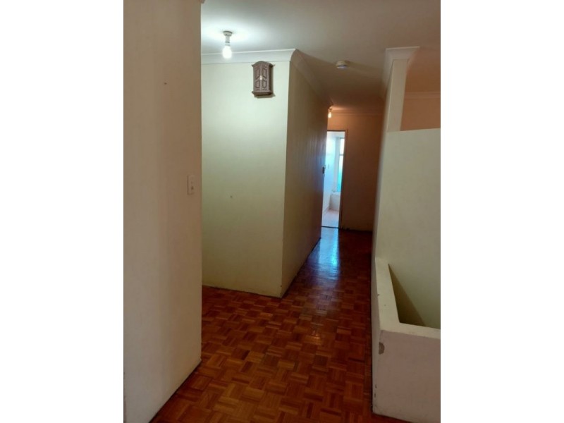 24 Knaphill Heights, Mirrabooka WA 6061