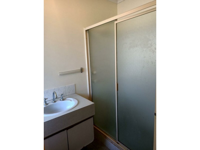 24 Knaphill Heights, Mirrabooka WA 6061