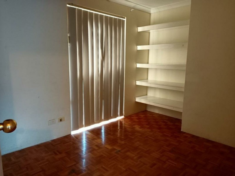 24 Knaphill Heights, Mirrabooka WA 6061