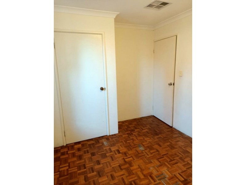 24 Knaphill Heights, Mirrabooka WA 6061