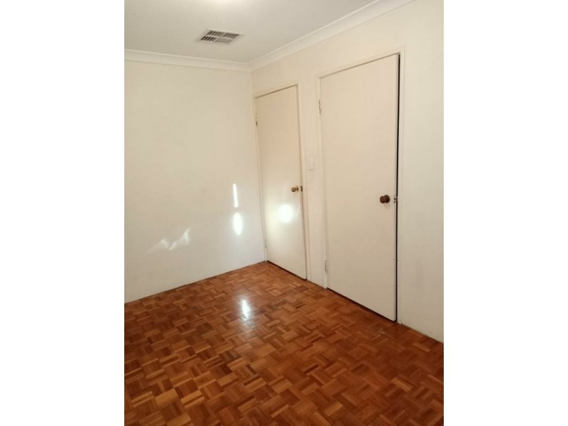 24 Knaphill Heights, Mirrabooka WA 6061