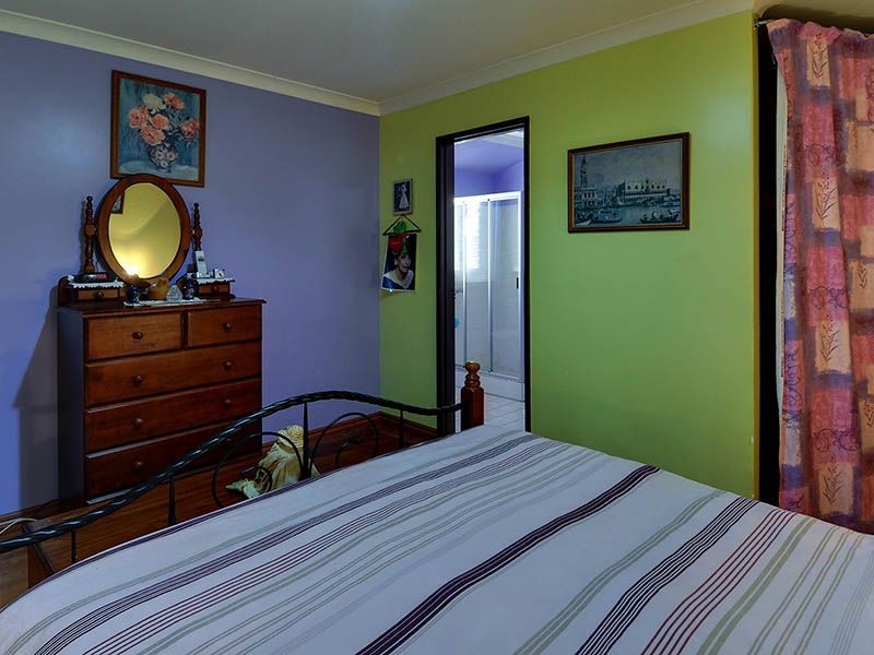 4 Panton Court, Middle Swan WA 6056