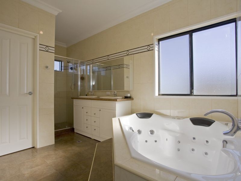 23 Foxfield Road, Darch WA 6065