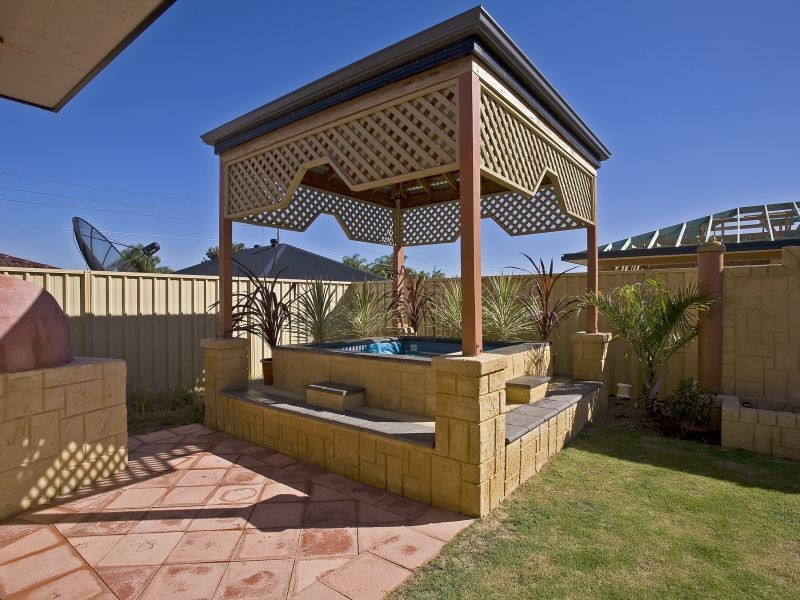 23 Foxfield Road, Darch WA 6065