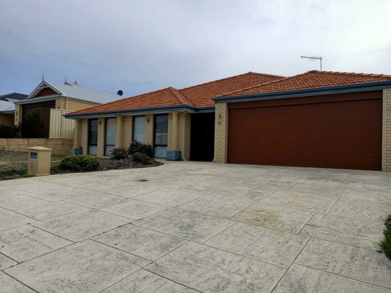 61 Crosthwait Circle, Tapping WA 6065