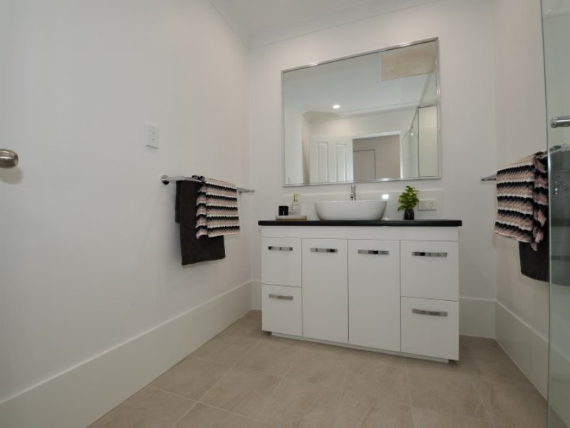 14 Juniper Place, Ballajura WA 6066