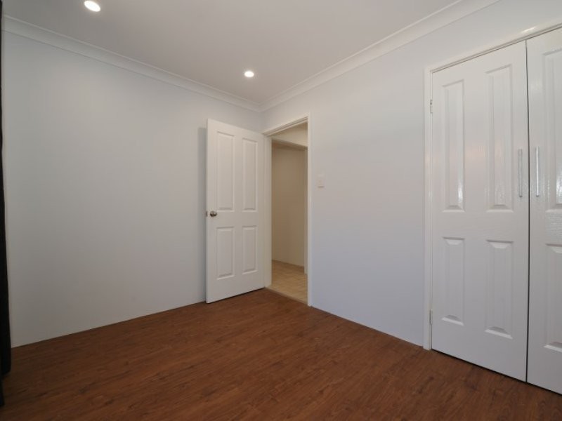 14 Juniper Place, Ballajura WA 6066