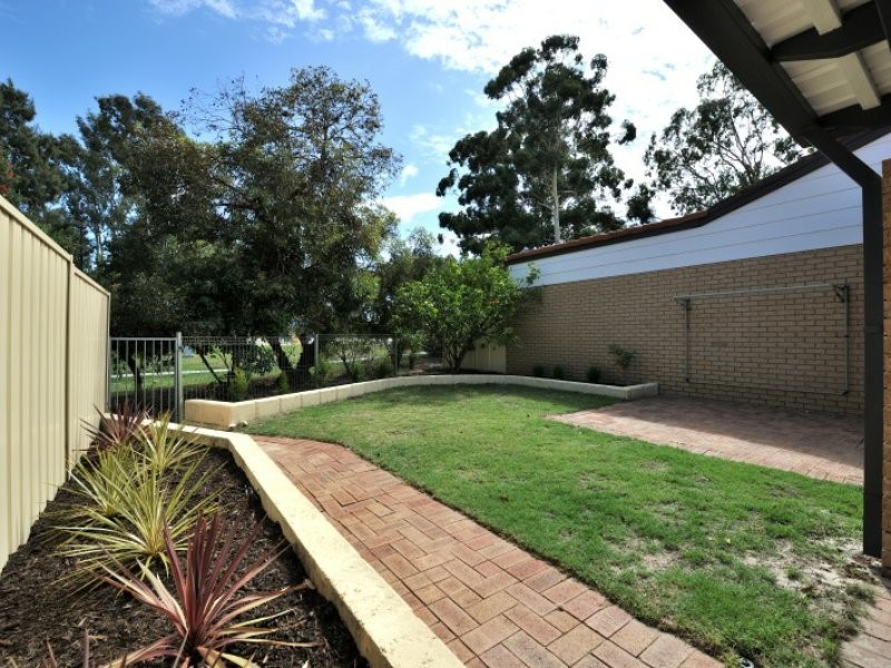 14 Juniper Place, Ballajura WA 6066