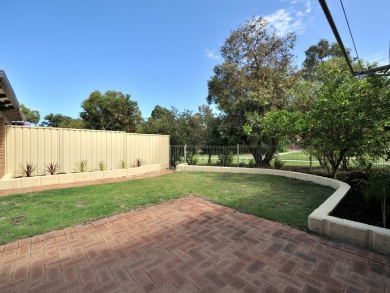 14 Juniper Place, Ballajura WA 6066