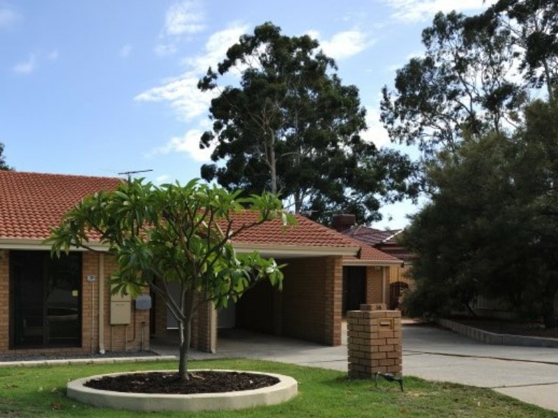 14 Juniper Place, Ballajura WA 6066