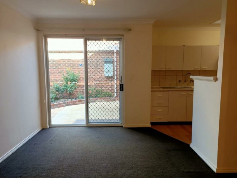 1/6 Fragrant Gardens, Mirrabooka WA 6061