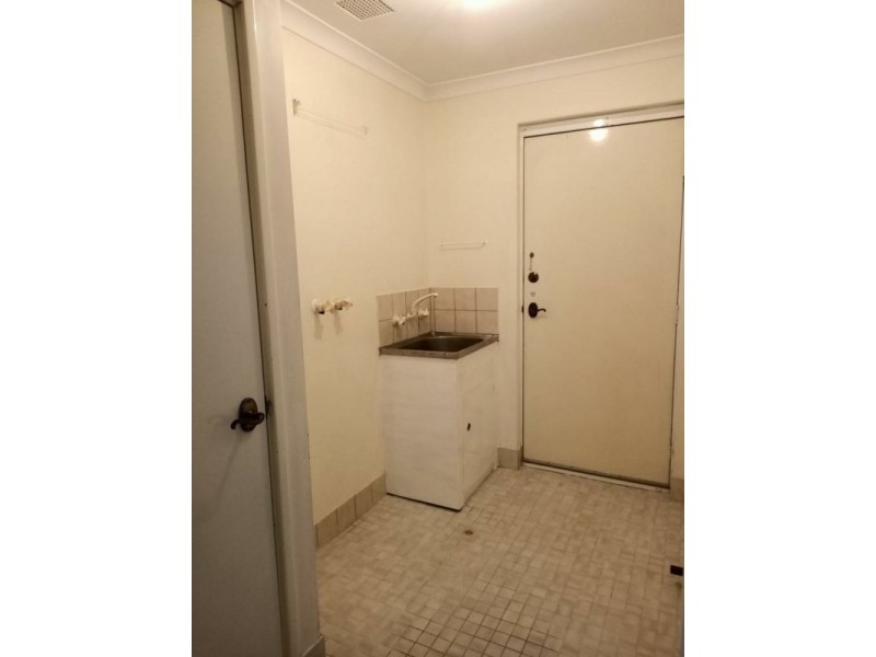 1/6 Fragrant Gardens, Mirrabooka WA 6061