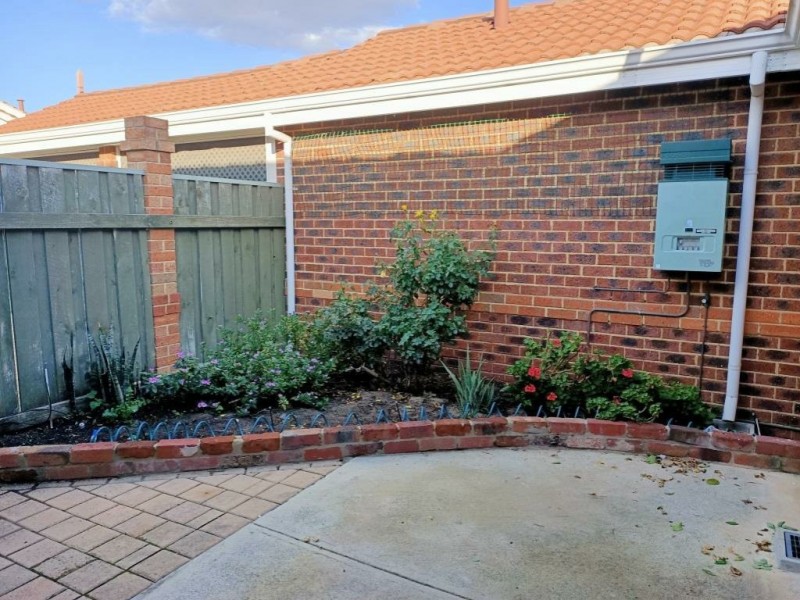 1/6 Fragrant Gardens, Mirrabooka WA 6061