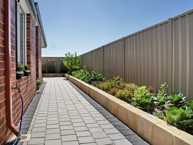 9 Ancona Link, Landsdale WA 6065