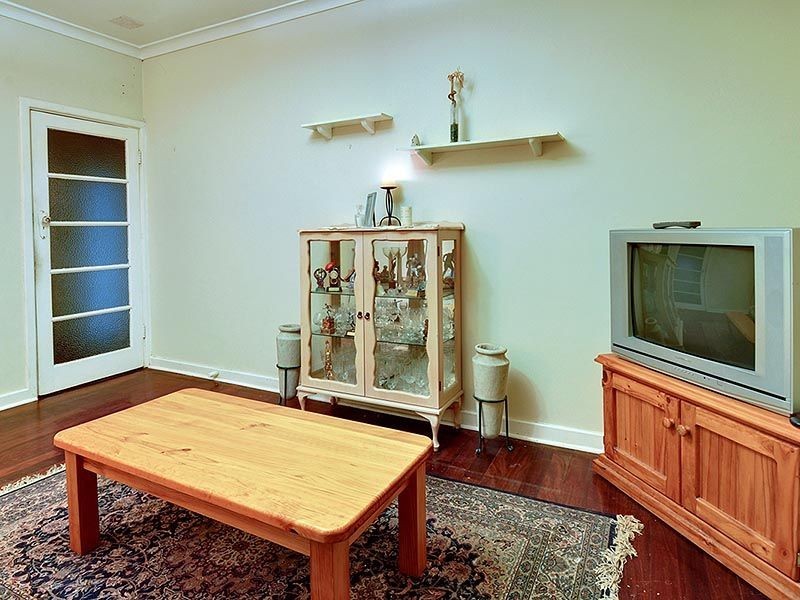 67 Curlington Crescent, Balga WA 6061