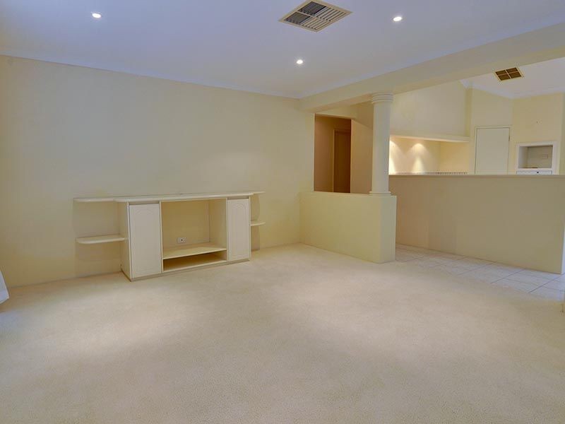 42 Portofino Turn, Ellenbrook WA 6069
