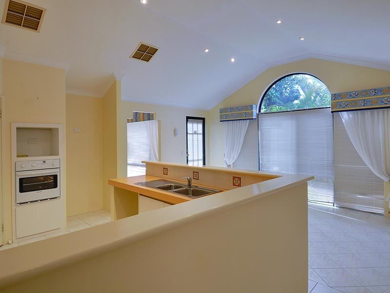 42 Portofino Turn, Ellenbrook WA 6069