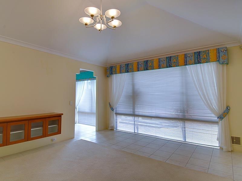 42 Portofino Turn, Ellenbrook WA 6069