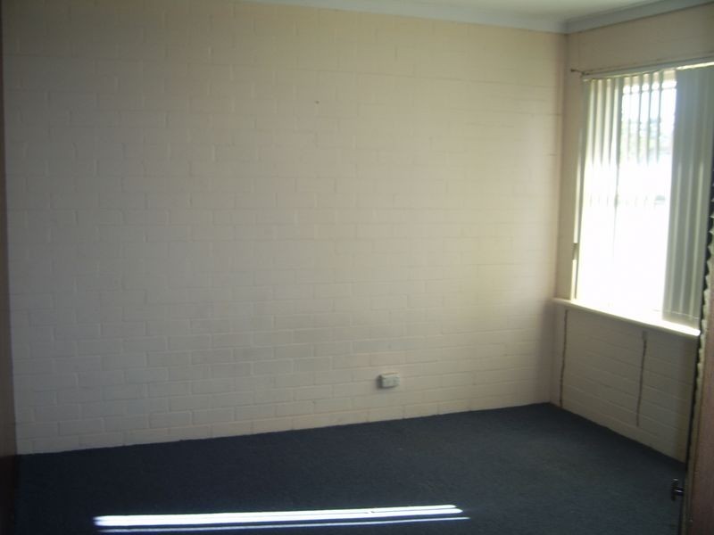 15 Finchley Crescent, Balga WA 6061