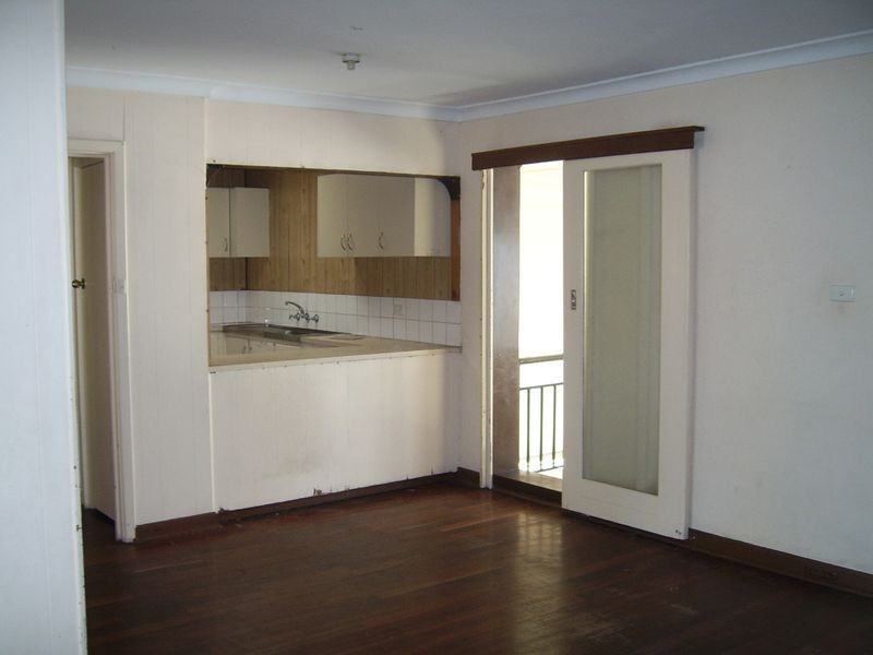 15 Finchley Crescent, Balga WA 6061