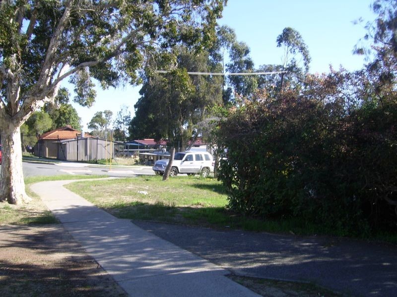 15 Finchley Crescent, Balga WA 6061