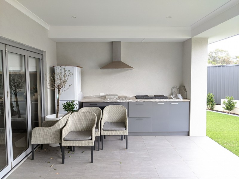 12B Martelli Place, Stirling WA 6021