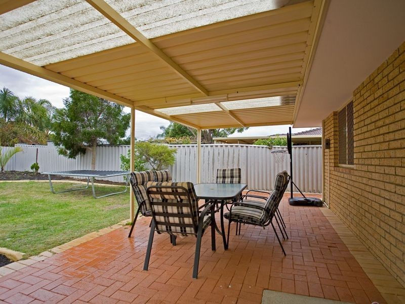 29 Beeston Crescent, Marangaroo WA 6064