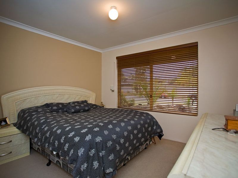 29 Beeston Crescent, Marangaroo WA 6064