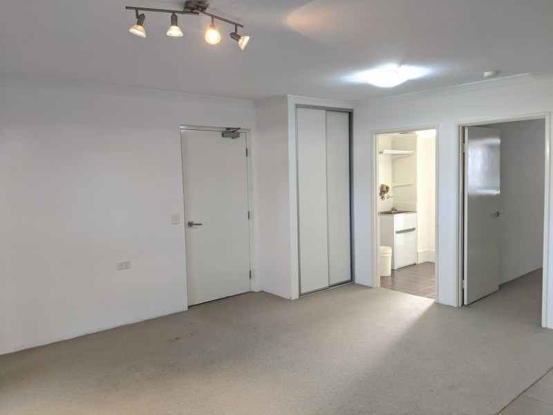 6/71 Chesterfield Rd, Mirrabooka WA 6061