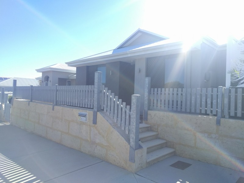 12 Mainsheet Way, Alkimos WA 6038