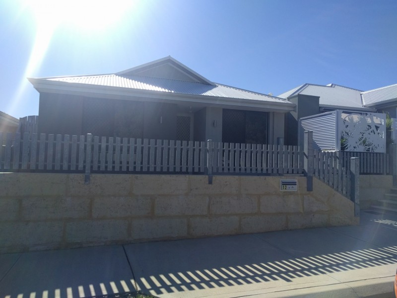 12 Mainsheet Way, Alkimos WA 6038