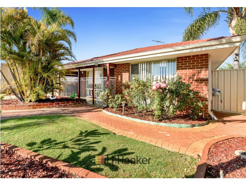 17 Saltwood Crt, Ballajura WA 6066