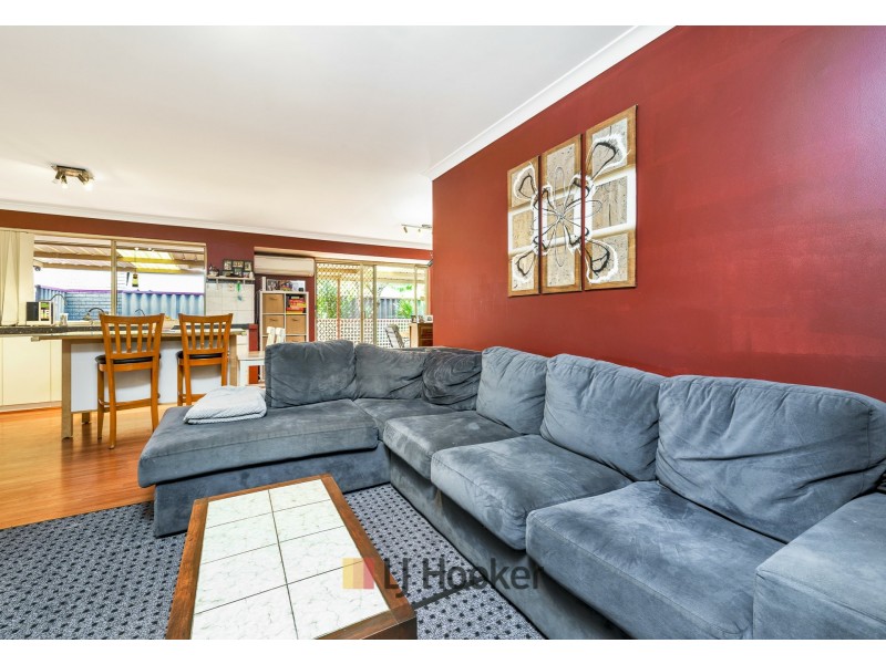 17 Saltwood Crt, Ballajura WA 6066