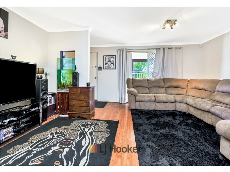 17 Saltwood Crt, Ballajura WA 6066