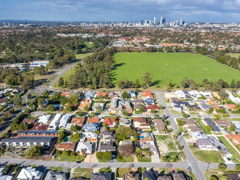 27A Browning St, Yokine WA 6060