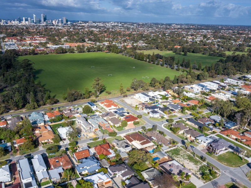 27A Browning St, Yokine WA 6060