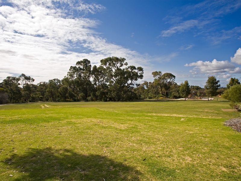 11 Tay Place, Hamersley WA 6022