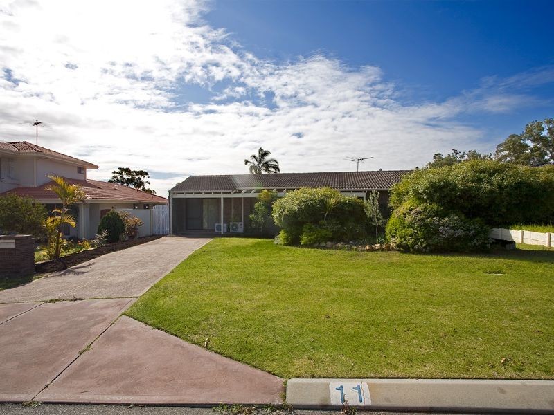 11 Tay Place, Hamersley WA 6022