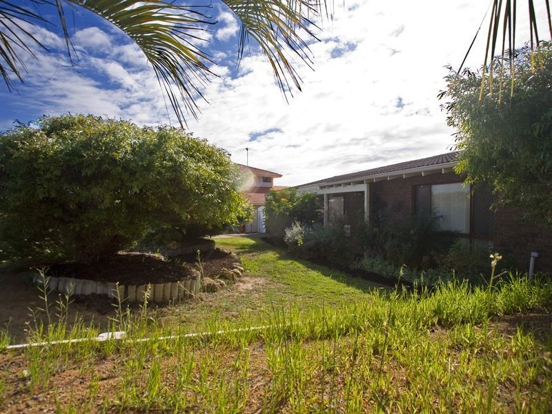 11 Tay Place, Hamersley WA 6022