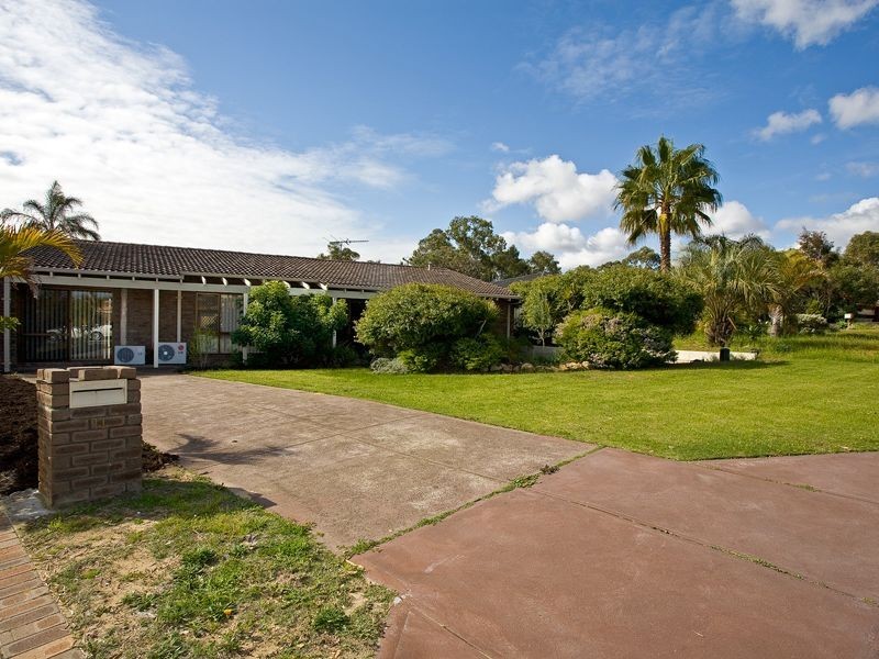 11 Tay Place, Hamersley WA 6022